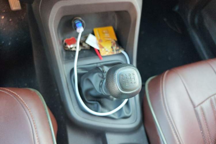Used Wuling Hongguang V 2021 1.5L Refreshed Enjoyment Edition LAR Gear Lever