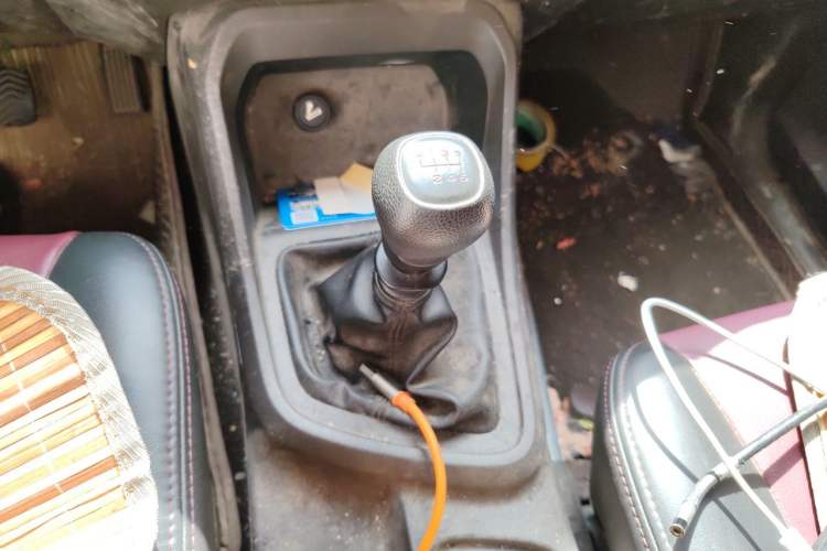 Used Wuling Hongguang V 2021 1.5L Enjoyment Edition LAR Gear Lever