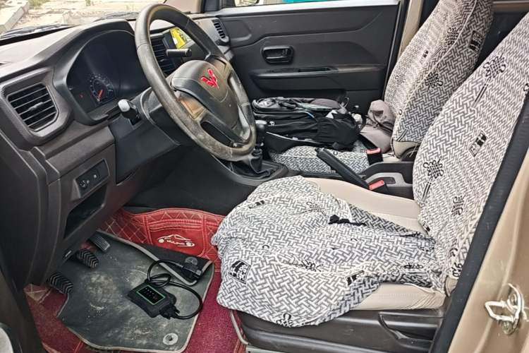 Used Wuling Hongguang V 2021 1.5L Jingqu Version LAR Left Front Seat