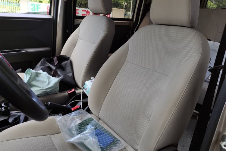 Used Wuling Hongguang V 2021 1.5L Jingqu Version LAR Left Front Seat