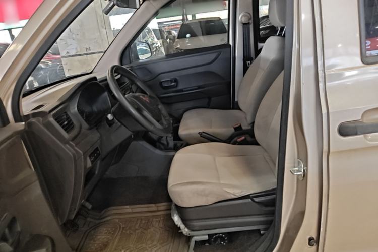 Used Wuling Hongguang V 2021 1.5L Jingqu Version LAR Left Front Seat