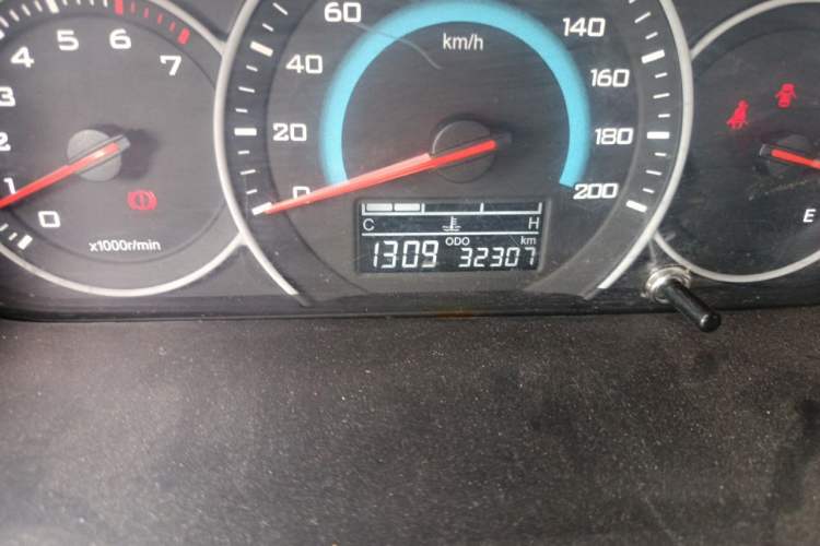 Used Wuling Hongguang V 2021 1.5L Enjoyment Edition LAR Odometer Close Up