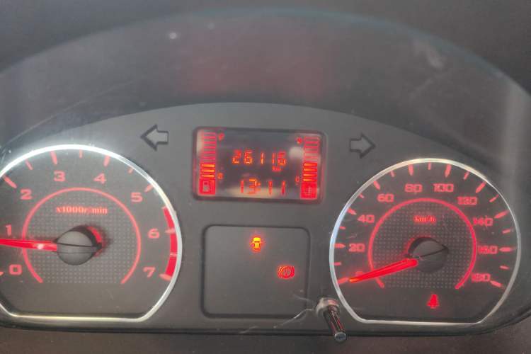 Used Wuling Hongguang V 2021 1.5L Jingqu Edition Enclosed-Window Vehicle LAR Odometer Close Up