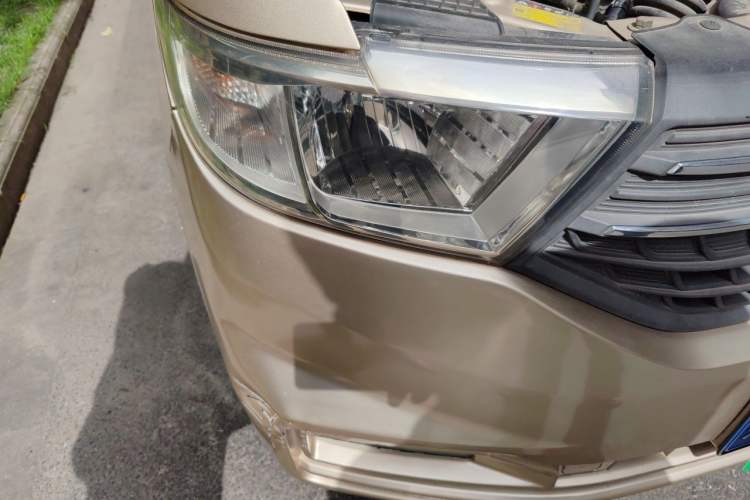Used Wuling Hongguang V 2021 1.5L Enjoyment Edition LAR Right Front Headlight