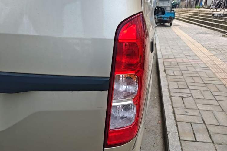 Used Wuling Hongguang V 2021 1.5L Jingqu Version LAR Right Rear Taillight