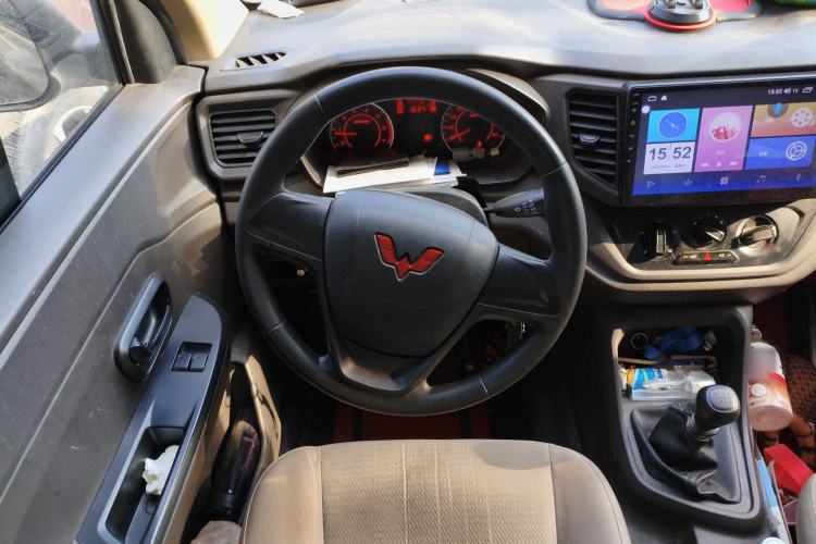 Used Wuling Hongguang V 2021 1.5L Jingqu Version LAR Steering Wheel