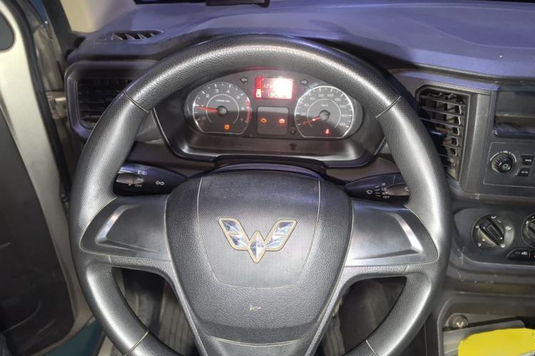 Used Wuling Hongguang V 2021 1.5L Jingqu Version LAR Steering Wheel
