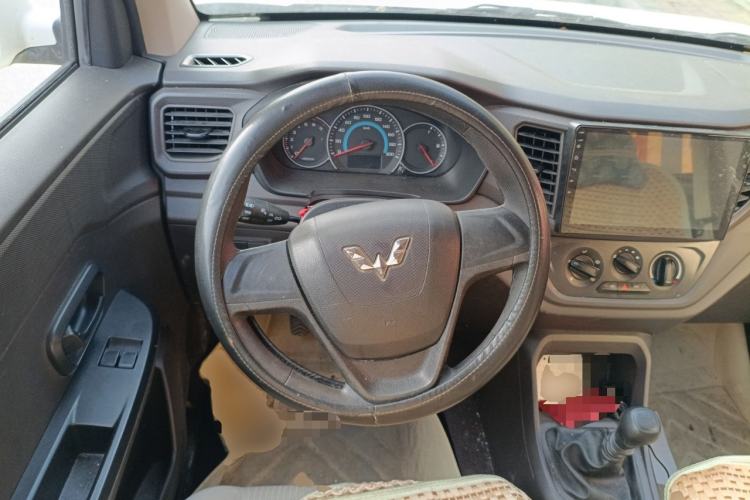 Used Wuling Hongguang V 2021 1.5L Enjoyment Edition LAR Steering Wheel