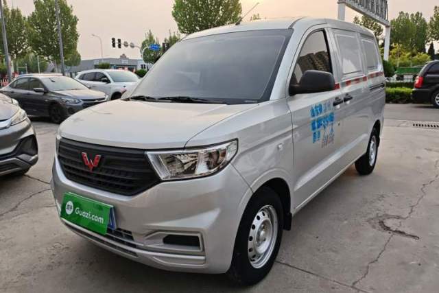 Used Wuling Hongguang V 2021 1.5L Jingqu Edition Enclosed-Window Vehicle LAR
