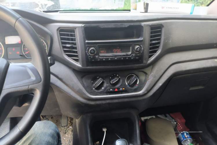 Used Wuling Hongguang V 2021 1.5L Jingqu Version LAR Audio And AC Panel