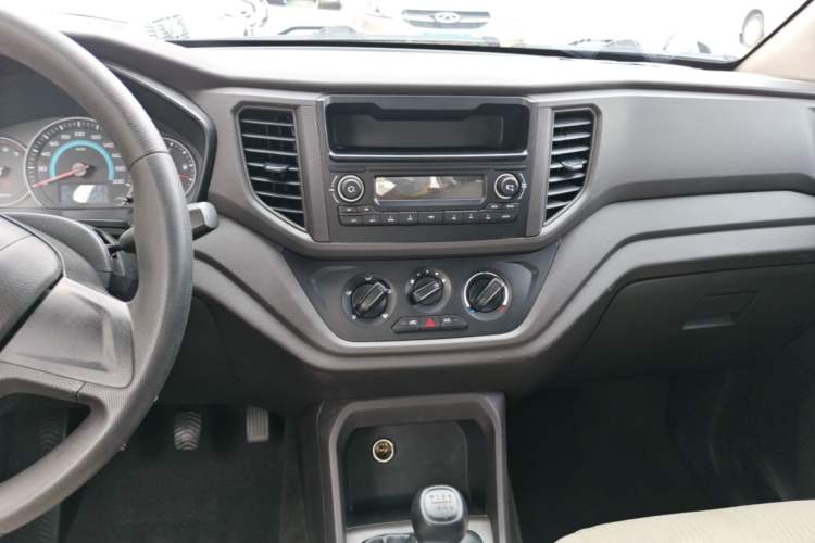 Used Wuling Hongguang V 2021 1.5L Jingqu Version LAR Audio And AC Panel