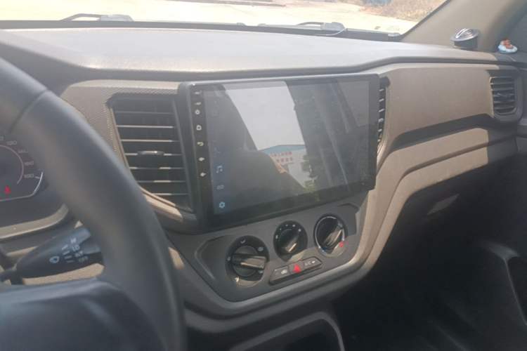 Used Wuling Hongguang V 2021 1.5L Jingqu Version LAR Audio And AC Panel