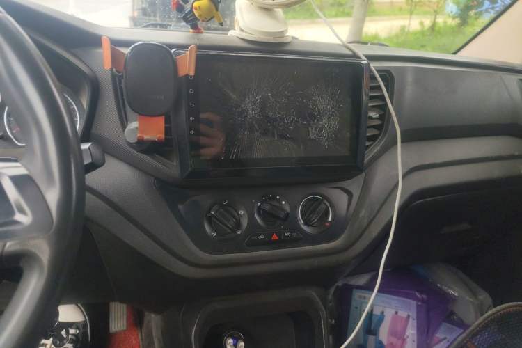Used Wuling Hongguang V 2021 1.5L Jingqu Version LAR Audio And AC Panel