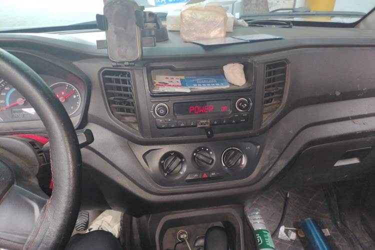 Used Wuling Hongguang V 2021 1.5L Refreshed Enjoyment Edition LAR Audio And AC Panel