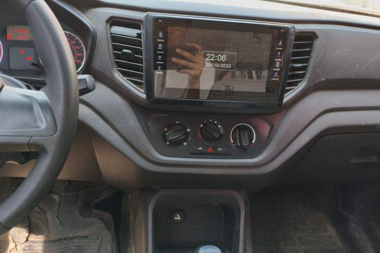 Used Wuling Hongguang V 2021 1.5L Enjoyment Edition LAR Audio And AC Panel