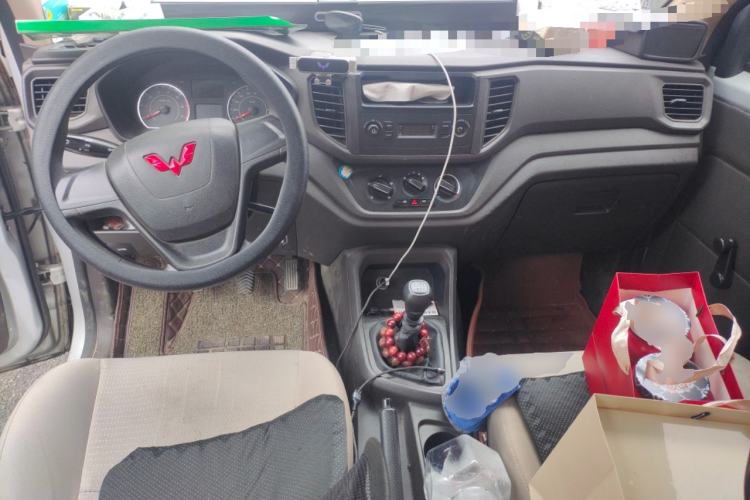 Used Wuling Hongguang V 2021 1.5L Jingqu Version LAR Center Console