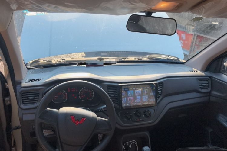 Used Wuling Hongguang V 2021 1.5L Jingqu Version LAR Center Console