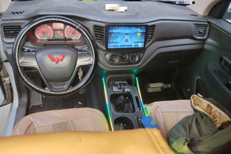 Used Wuling Hongguang V 2021 1.5L Jingqu Version LAR Center Console