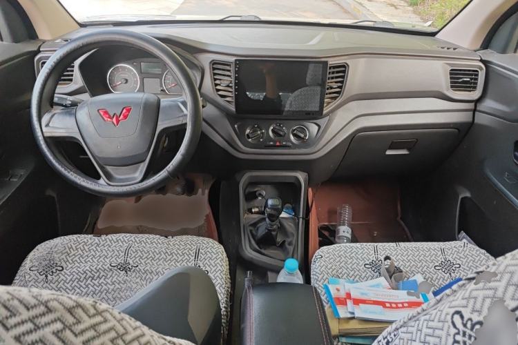 Used Wuling Hongguang V 2021 1.5L Jingqu Version LAR Center Console