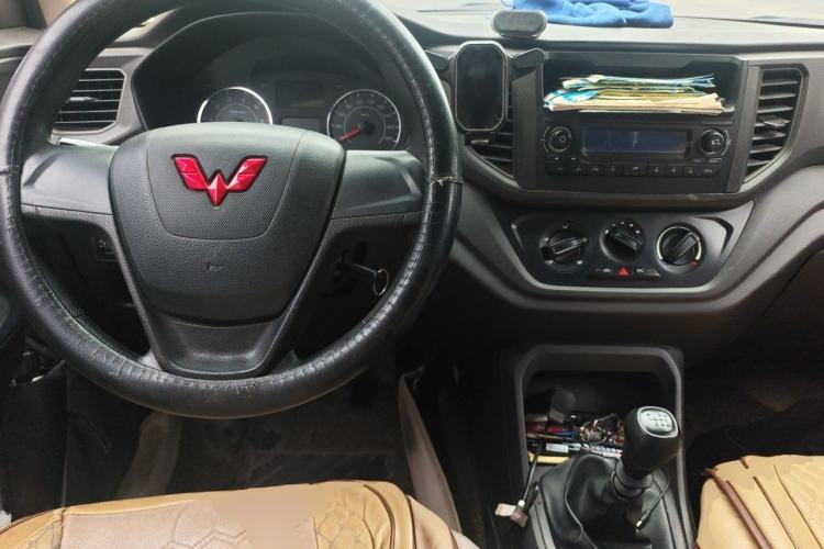 Used Wuling Hongguang V 2021 1.5L Jingqu Version LAR Center Console