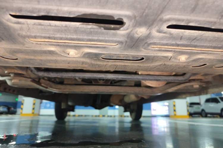 Used Wuling Hongguang V 2021 1.5L Jingqu Version LAR Chassis Front