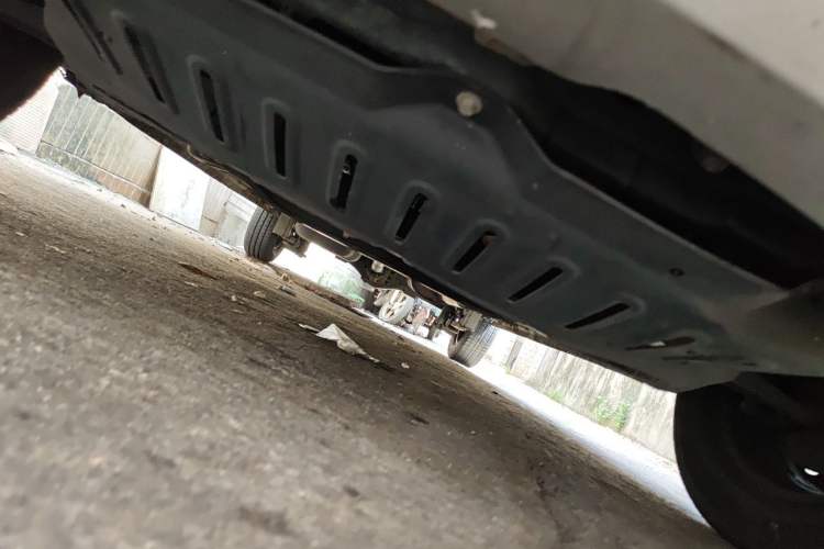 Used Wuling Hongguang V 2021 1.5L Jingqu Edition Enclosed-Window Vehicle LAR Chassis Front