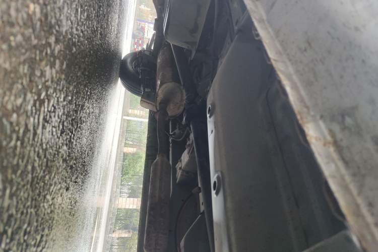 Used Wuling Hongguang V 2021 1.5L Jingqu Edition Enclosed-Window Vehicle LAR Chassis Front Right