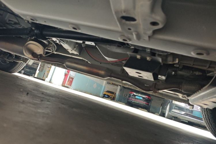 Used Wuling Hongguang V 2021 1.5L Jingqu Version LAR Chassis Front Right