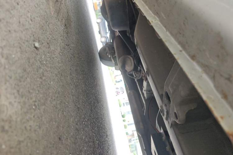 Used Wuling Hongguang V 2021 1.5L Jingqu Edition Enclosed-Window Vehicle LAR Chassis Front Right