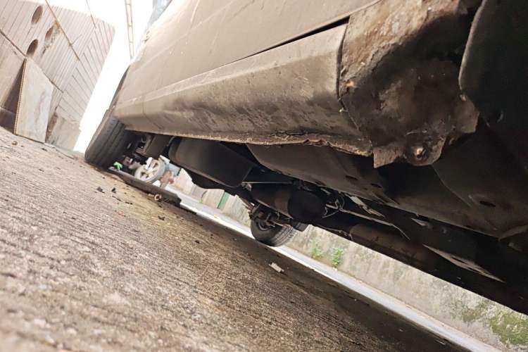 Used Wuling Hongguang V 2021 1.5L Jingqu Edition Enclosed-Window Vehicle LAR Chassis Front Right
