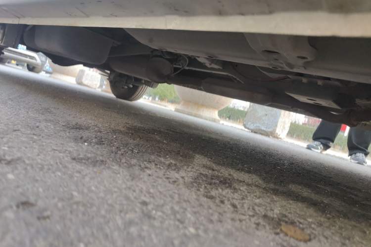 Used Wuling Hongguang V 2021 1.5L Jingqu Version LAR Chassis Front Right