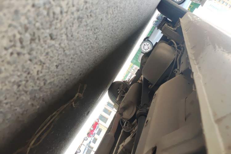 Used Wuling Hongguang V 2021 1.5L Jingqu Version LAR Chassis Front Right