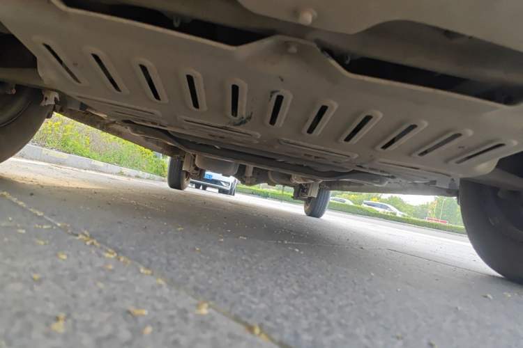 Used Wuling Hongguang V 2021 1.5L Jingqu Version LAR Chassis Front