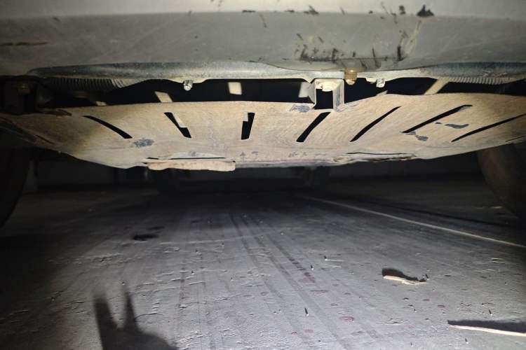 Used Wuling Hongguang V 2021 1.5L Jingqu Edition Enclosed-Window Vehicle LAR Chassis Front
