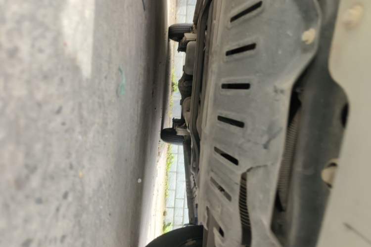 Used Wuling Hongguang V 2021 1.5L Jingqu Edition Enclosed-Window Vehicle LAR Chassis Front