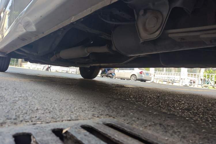 Used Wuling Hongguang V 2021 1.5L Jingqu Edition Enclosed-Window Vehicle LAR Chassis Rear Left