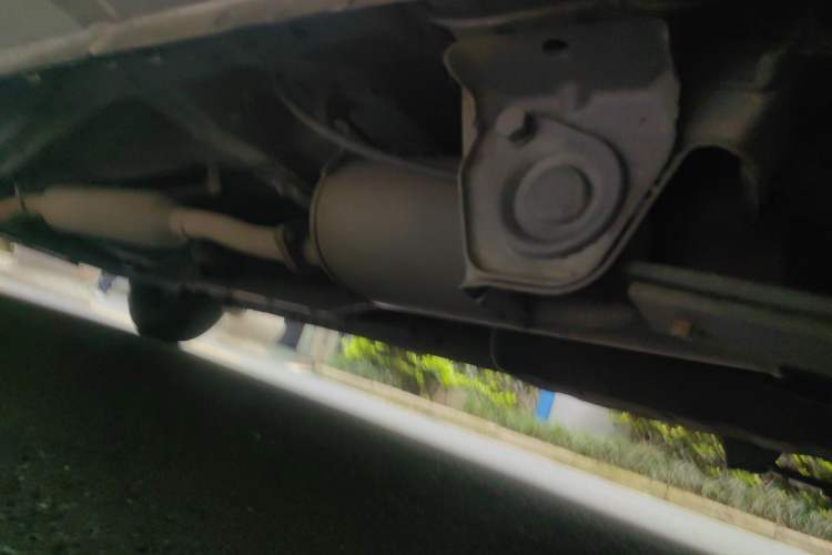 Used Wuling Hongguang V 2021 1.5L Jingqu Version LAR Chassis Rear Left