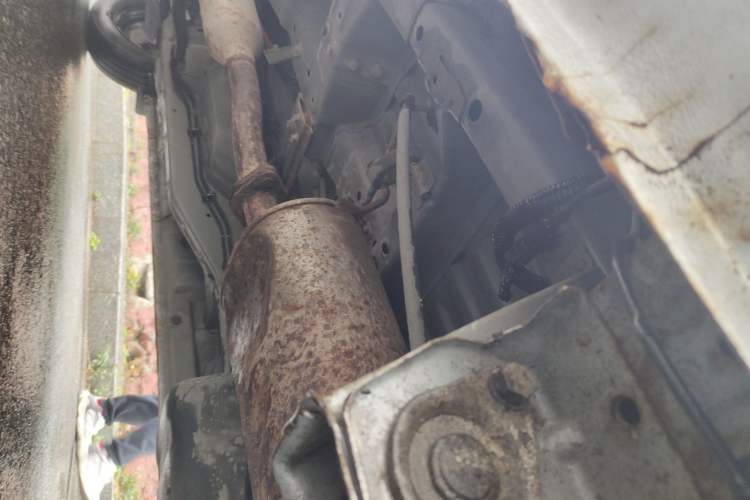Used Wuling Hongguang V 2021 1.5L Jingqu Edition Enclosed-Window Vehicle LAR Chassis Rear Left