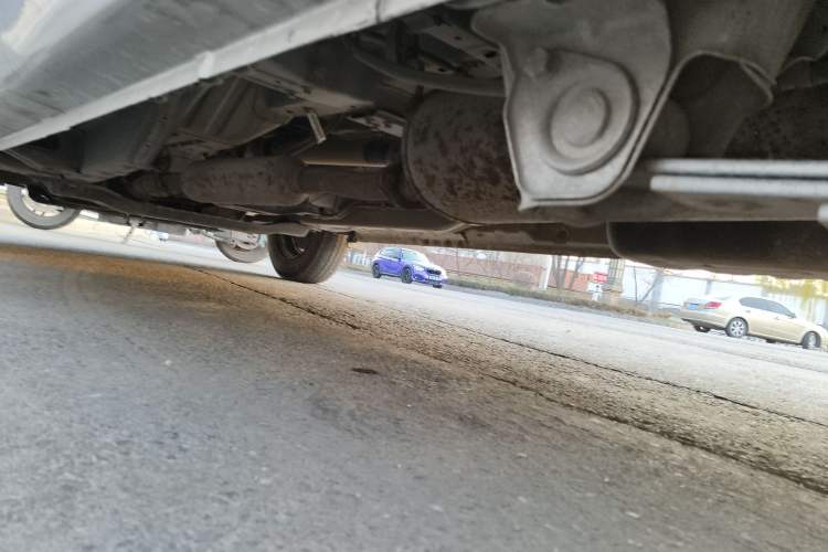 Used Wuling Hongguang V 2021 1.5L Jingqu Edition Enclosed-Window Vehicle LAR Chassis Rear Left