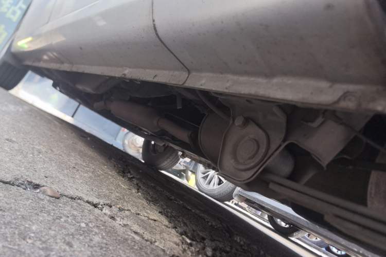 Used Wuling Hongguang V 2021 1.5L Jingqu Version LAR Chassis Rear Left