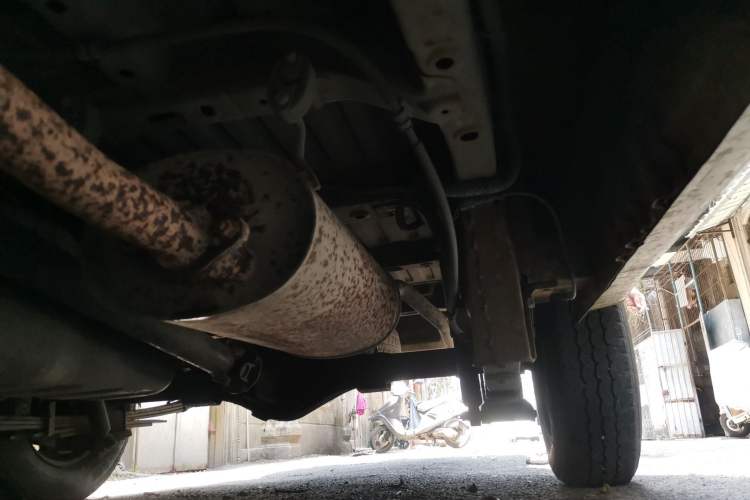 Used Wuling Hongguang V 2021 1.5L Jingqu Edition Enclosed-Window Vehicle LAR Chassis Rear Left