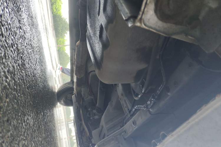 Used Wuling Hongguang V 2021 1.5L Jingqu Edition Enclosed-Window Vehicle LAR Chassis Rear Right
