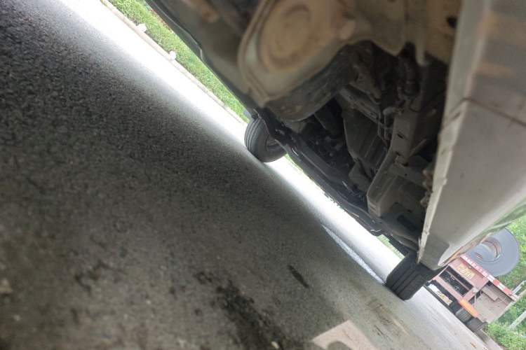 Used Wuling Hongguang V 2021 1.5L Jingqu Edition Enclosed-Window Vehicle LAR Chassis Rear Right