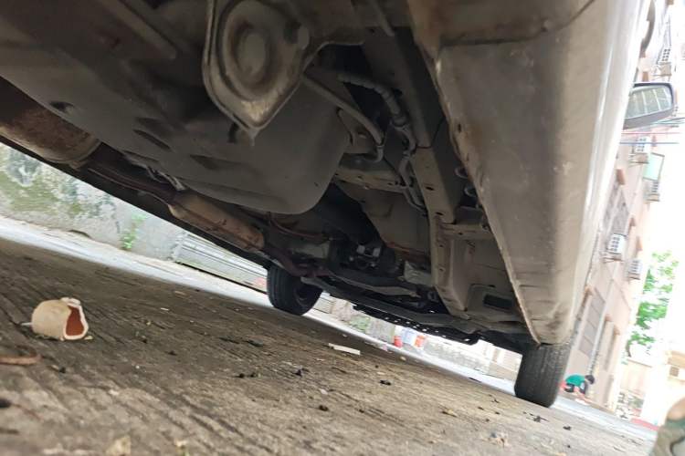 Used Wuling Hongguang V 2021 1.5L Jingqu Edition Enclosed-Window Vehicle LAR Chassis Rear Right