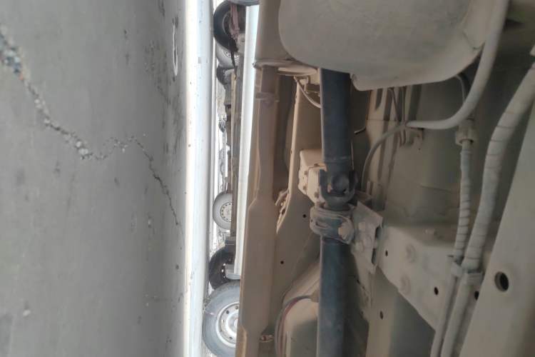 Used Wuling Hongguang V 2021 1.5L Jingqu Edition Enclosed-Window Vehicle LAR Chassis Rear Right