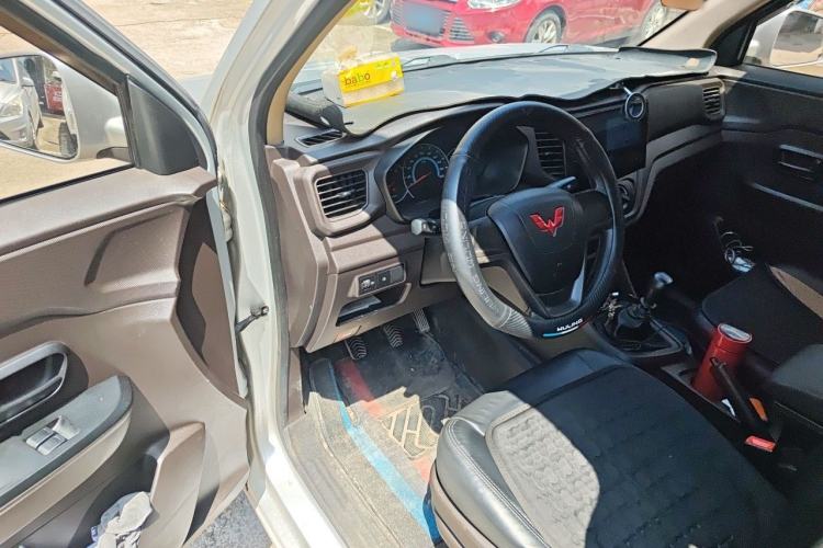 Used Wuling Hongguang V 2021 1.5L Refreshed Enjoyment Edition LAR Driver Seat