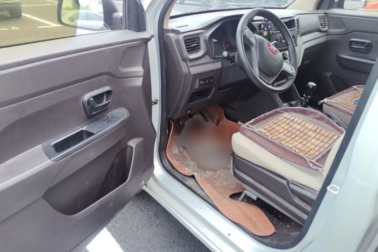 Used Wuling Hongguang V 2021 1.5L Jingqu Version LAR Driver Seat
