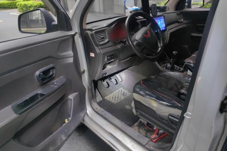 Used Wuling Hongguang V 2021 1.5L Jingqu Version LAR Driver Seat