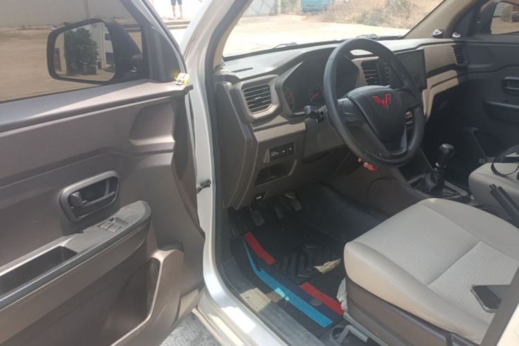 Used Wuling Hongguang V 2021 1.5L Jingqu Version LAR Driver Seat