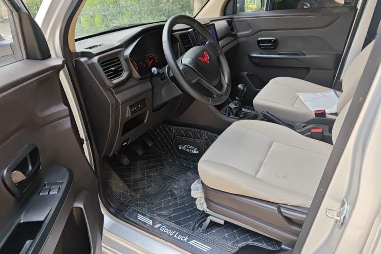 Used Wuling Hongguang V 2021 1.5L Refreshed Enjoyment Edition LAR Driver Seat